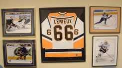 Mario_Lemiux_Autographed_Jersey